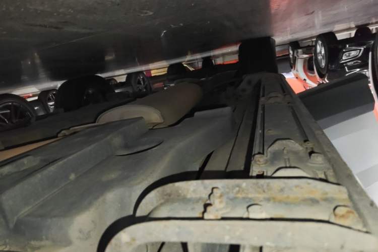Used Toyota RAV4 2018 2.5L Automatic 4x4 Elite i Edition Right Side Sill