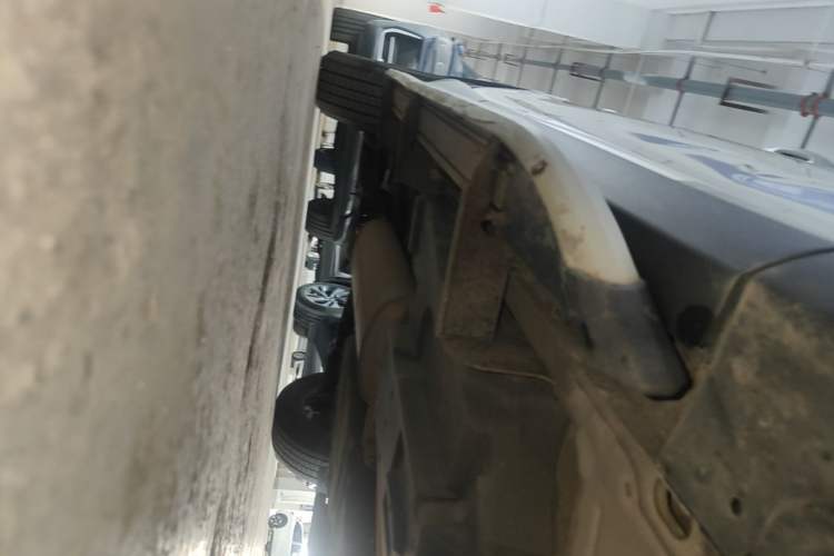 Used Toyota RAV4 2018 2.0L CVT Two-Wheel Drive Fashion X Edition Right Side Sill