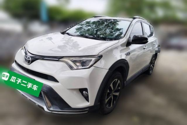 Used Toyota RAV4 2018 2.0L CVT Two-Wheel Drive Fashion X Edition