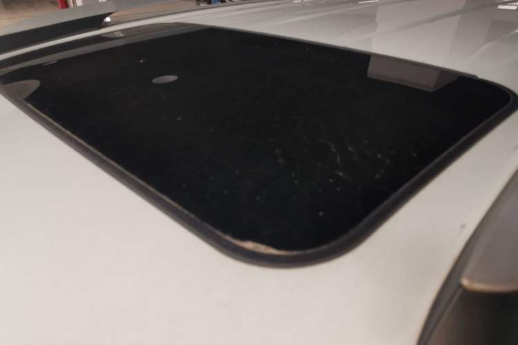 Used Toyota RAV4 2018 2.0L CVT Two-Wheel Drive Fashion X Edition Roof