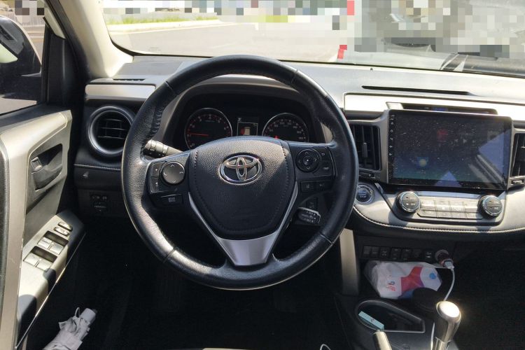 Used Toyota RAV4 2018 2.5L Automatic 4x4 Elite i Edition Steering Wheel