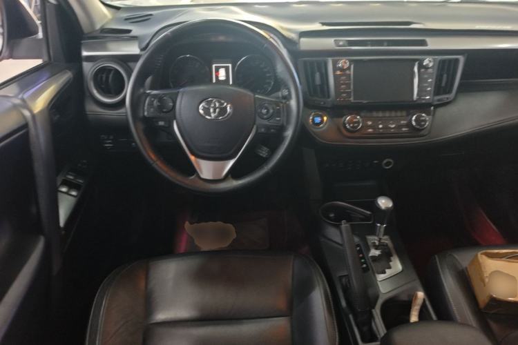 Used Toyota RAV4 2018 2.5L Automatic 4x4 Elite i Edition Steering Wheel