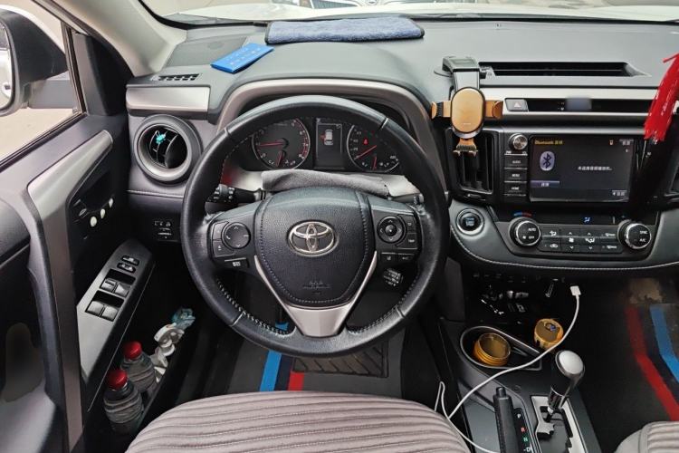 Used Toyota RAV4 2018 2.5L Automatic 4x4 Elite i Edition Steering Wheel