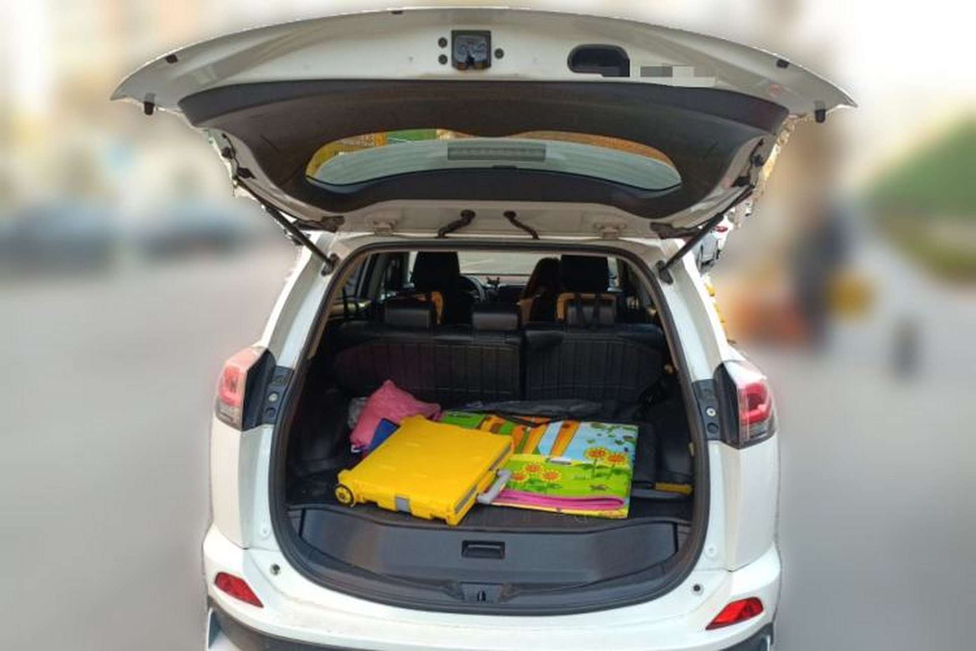 Used Toyota RAV4 2018 2.5L Automatic 4x4 Elite i Edition Trunk
