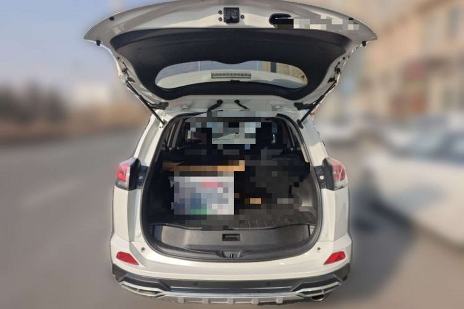 Used Toyota RAV4 2018 2.5L Automatic 4x4 Elite i Edition Trunk