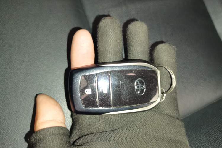 Used Toyota RAV4 2018 2.5L Automatic 4x4 Elite i Edition Vehicle Key