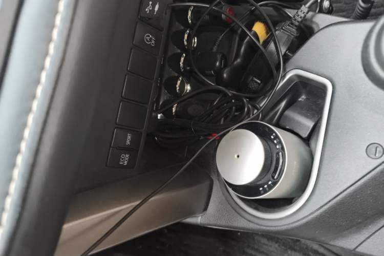 Used Toyota RAV4 2018 2.0L CVT Two-Wheel Drive Fashion X Edition Vehicle Key