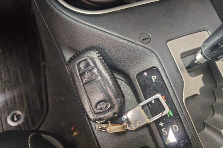 Used Toyota RAV4 2018 2.5L Automatic 4x4 Elite i Edition Vehicle Key