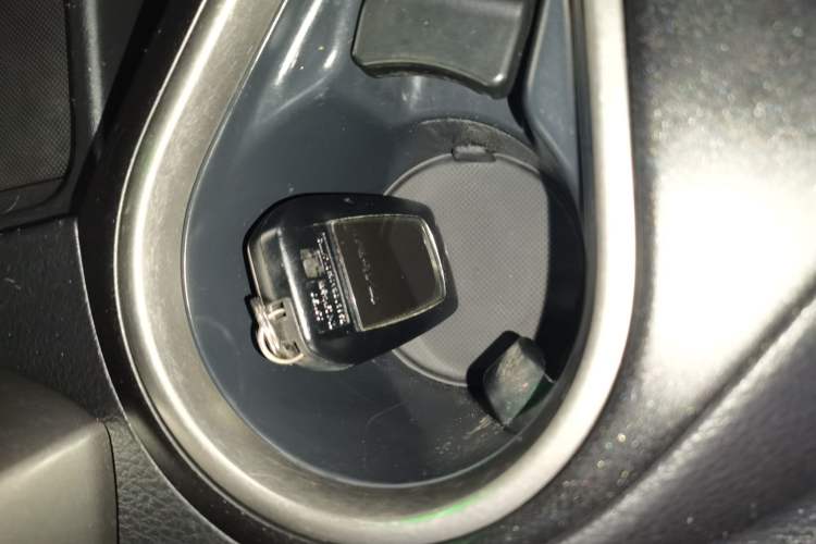 Used Toyota RAV4 2018 2.0L CVT Two-Wheel Drive Fashion X Edition Vehicle Key