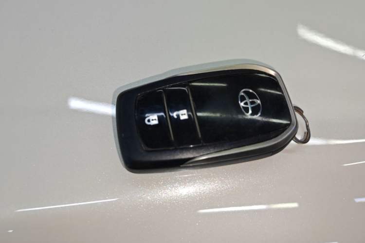 Used Toyota RAV4 2018 2.5L Automatic 4x4 Elite i Edition Vehicle Key