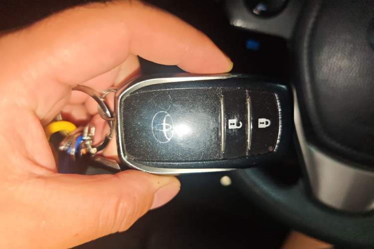 Used Toyota RAV4 2018 2.0L CVT Two-Wheel Drive Fashion X Edition Vehicle Key