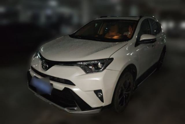 Used Toyota RAV4 2018 2.0L CVT Two-Wheel Drive Fashion X Edition