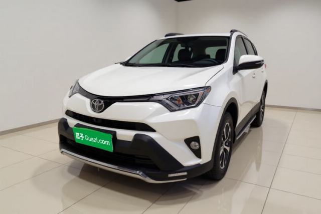 Used Toyota RAV4 2018 2.0L CVT Two-Wheel Drive Fashion X Edition