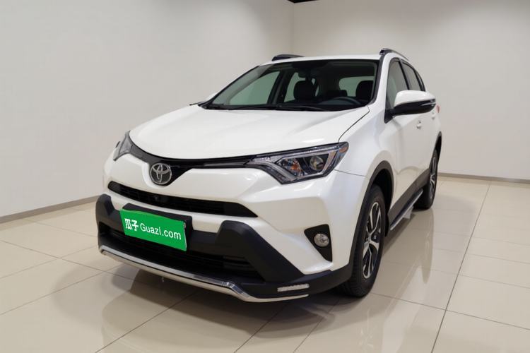 Used Toyota RAV4 2018 2.0L CVT Two-Wheel Drive Fashion X Edition Guazi used car, China used car export, Used car for sale, Used cars, Cheapest cars for sale