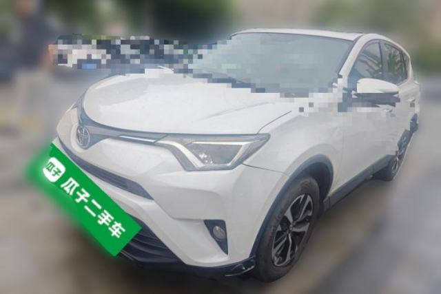 Used Toyota RAV4 2018 2.0L CVT Two-Wheel Drive Fashion X Edition