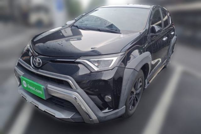 Used Toyota RAV4 2019 2.0L CVT Two-Wheel Drive Fashion X Limited Edition China VI Standard