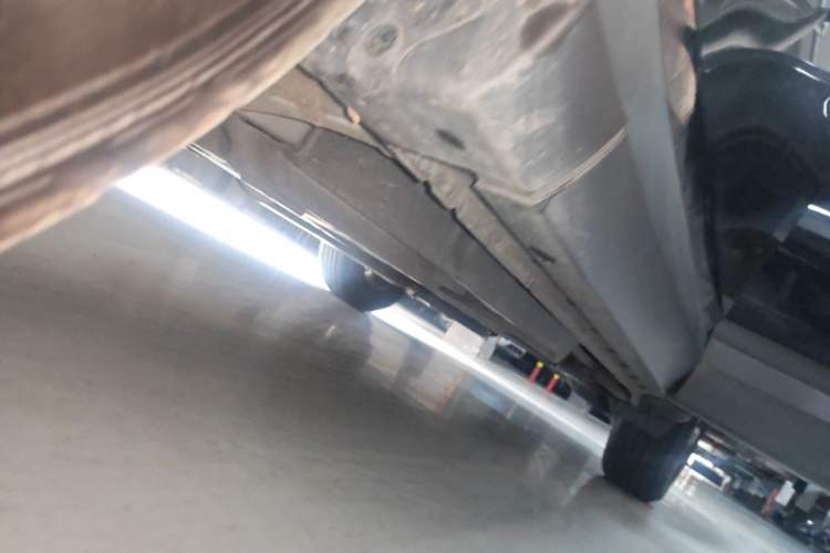 Used Toyota RAV4 2019 2.0L CVT Two-Wheel Drive Luxury Version China VI Standard Chassis Front Left