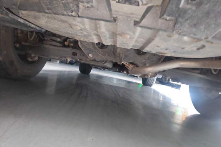 Used Toyota RAV4 2019 2.0L CVT Two-Wheel Drive Luxury Version China VI Standard Chassis Rear