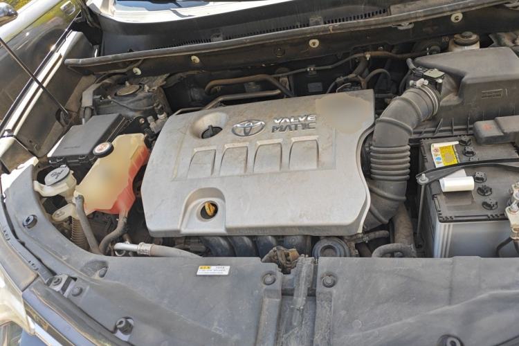 Used Toyota RAV4 2019 2.0L CVT Two-Wheel Drive Fashion X Limited Edition China VI Standard Engine Bay