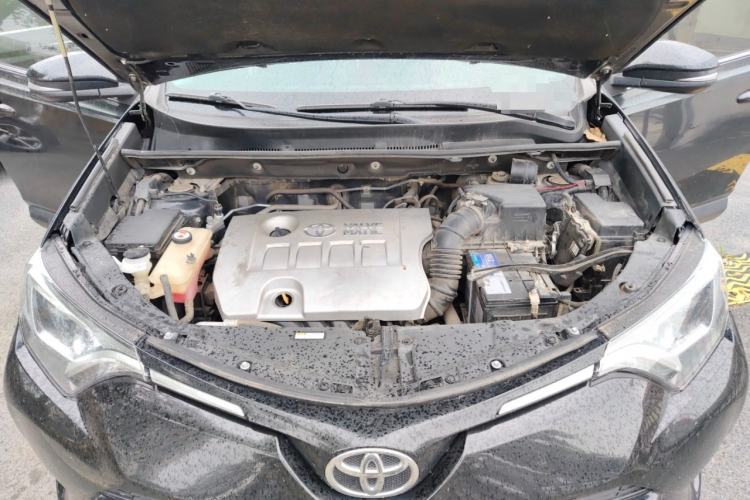 Used Toyota RAV4 2019 2.0L CVT Two-Wheel Drive Pioneer Edition China V Standard Engine Bay