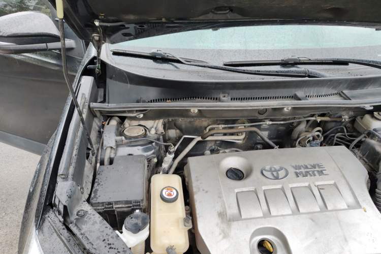 Used Toyota RAV4 2019 2.0L CVT Two-Wheel Drive Pioneer Edition China V Standard Engine Bay Right