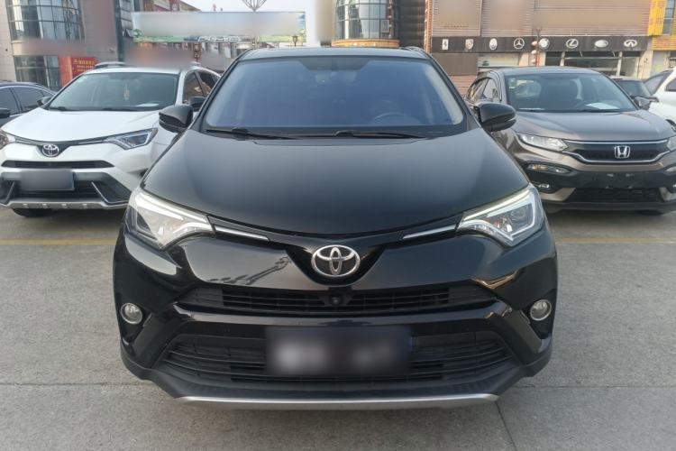 Used Toyota RAV4 2019 2.0L CVT Two-Wheel Drive ZhiShang Version China VI Standard Front