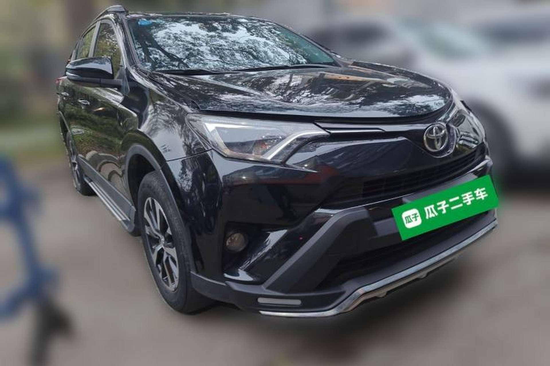Used Toyota RAV4 2019 2.0L CVT Two-Wheel Drive Pioneer Edition China VI Standard Front Right 45 Deg