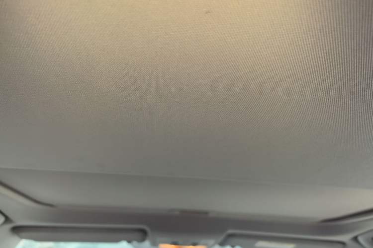 Used Toyota RAV4 2019 2.0L CVT Two-Wheel Drive Fashion X Limited Edition China VI Standard Headliner