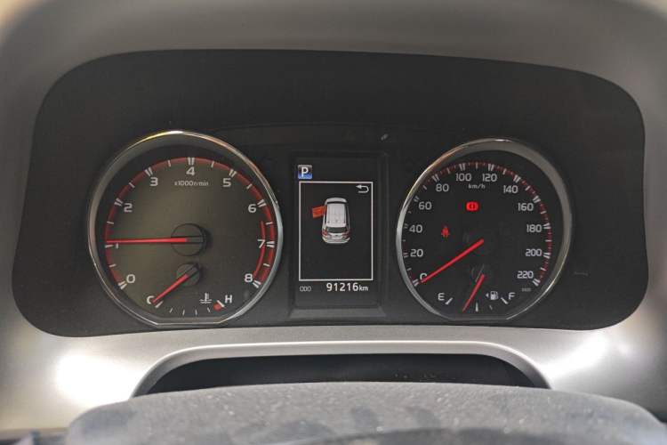 Used Toyota RAV4 2019 2.0L CVT Two-Wheel Drive Fashion X Limited Edition China VI Standard Instrument Cluster