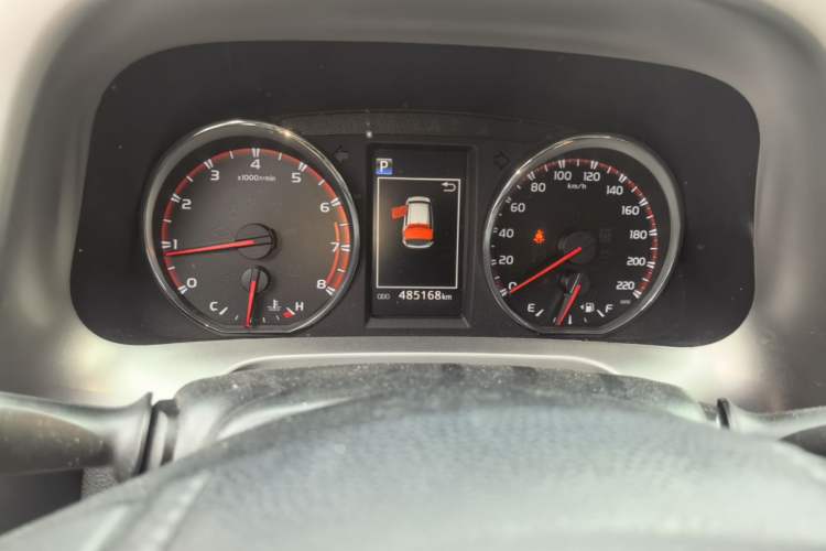 Used Toyota RAV4 2019 2.0L CVT Two-Wheel Drive Fashion X Limited Edition China VI Standard Instrument Cluster