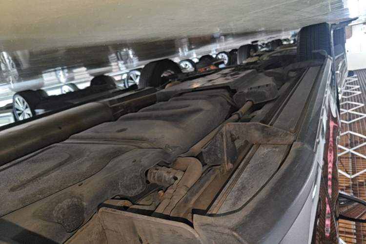 Used Toyota RAV4 2019 2.0L CVT Two-Wheel Drive Luxury Version China VI Standard Left Side Sill