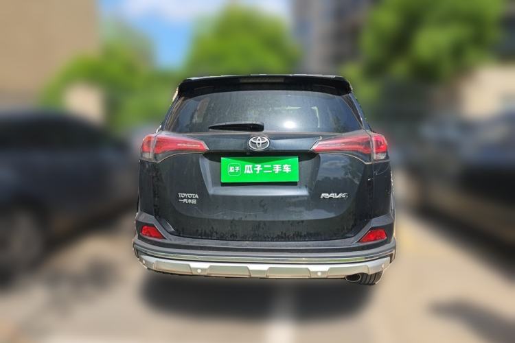 Used Toyota RAV4 2019 2.0L CVT Two-Wheel Drive Fashion X Limited Edition China VI Standard Rear