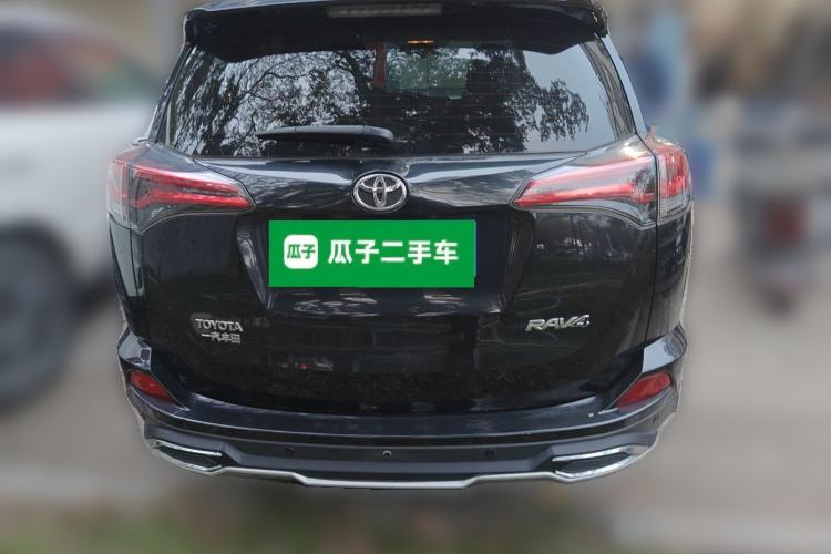 Used Toyota RAV4 2019 2.0L CVT Two-Wheel Drive Pioneer Edition China VI Standard Rear