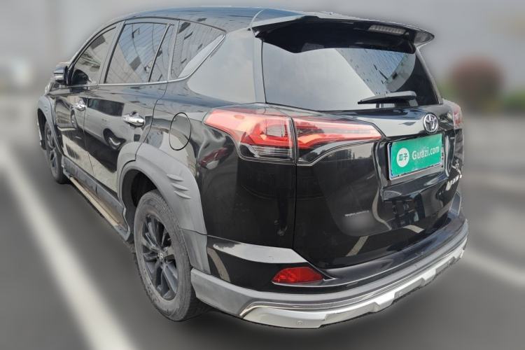 Used Toyota RAV4 2019 2.0L CVT Two-Wheel Drive Fashion X Limited Edition China VI Standard Rear Left 45 Deg