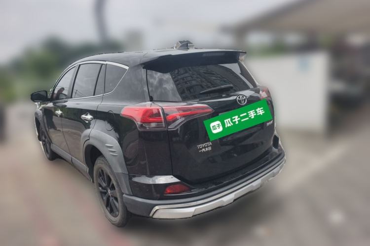 Used Toyota RAV4 2019 2.0L CVT Two-Wheel Drive Fashion X Limited Edition China VI Standard Rear Left 45 Deg