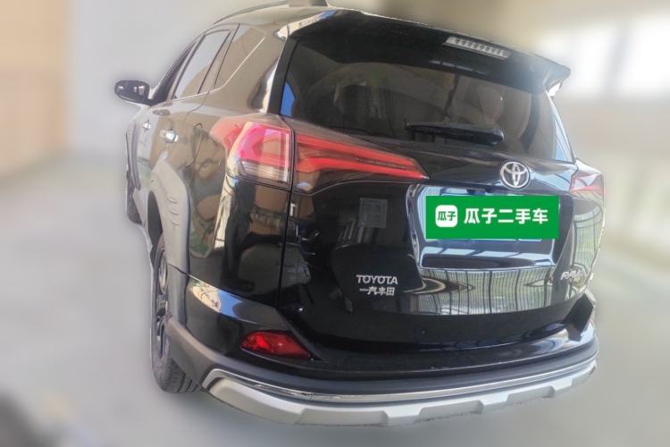 Used Toyota RAV4 2019 2.0L CVT Two-Wheel Drive Fashion X Limited Edition China V Standard Rear Left 45 Deg