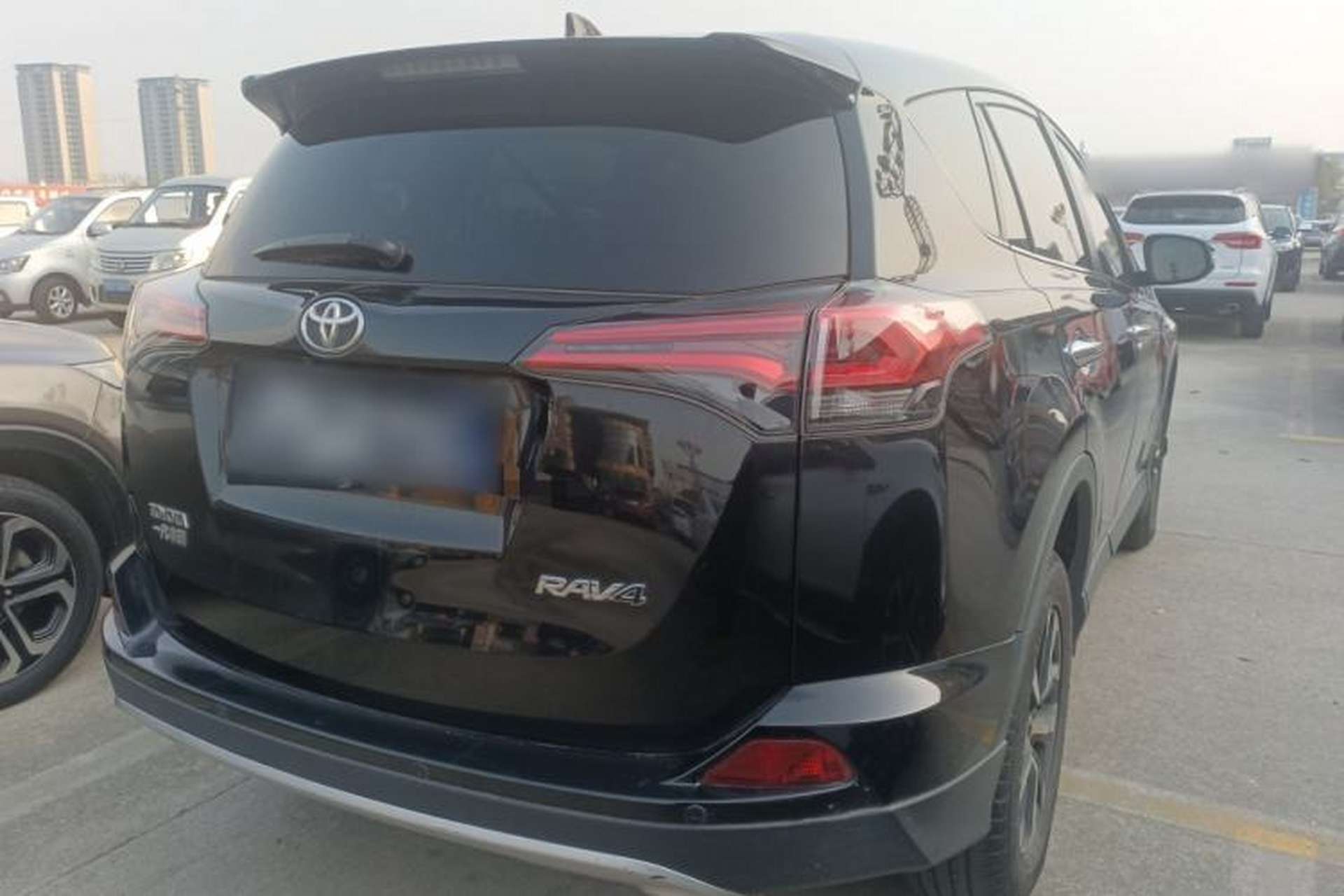 Used Toyota RAV4 2019 2.0L CVT Two-Wheel Drive ZhiShang Version China VI Standard Rear Right 45 Deg