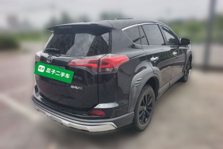 Used Toyota RAV4 2019 2.0L CVT Two-Wheel Drive Fashion X Limited Edition China VI Standard Rear Right 45 Deg