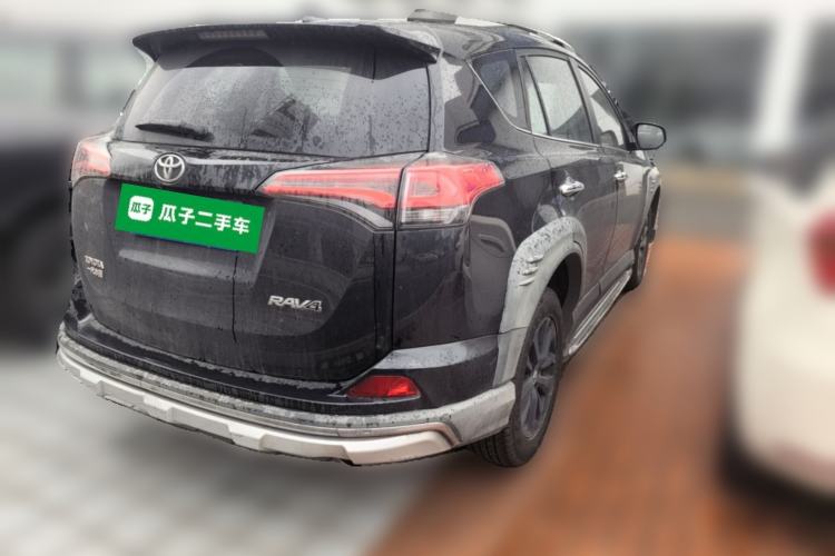 Used Toyota RAV4 2019 2.0L CVT Two-Wheel Drive Fashion X Limited Edition China VI Standard Rear Right 45 Deg