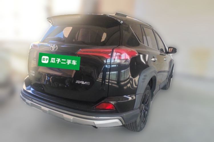 Used Toyota RAV4 2019 2.0L CVT Two-Wheel Drive Fashion X Limited Edition China V Standard Rear Right 45 Deg