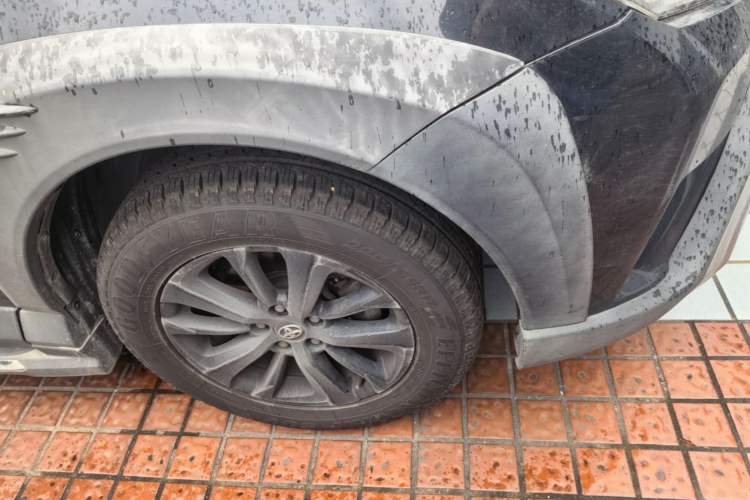 Used Toyota RAV4 2019 2.0L CVT Two-Wheel Drive Fashion X Limited Edition China VI Standard Right Front Wheel Hub