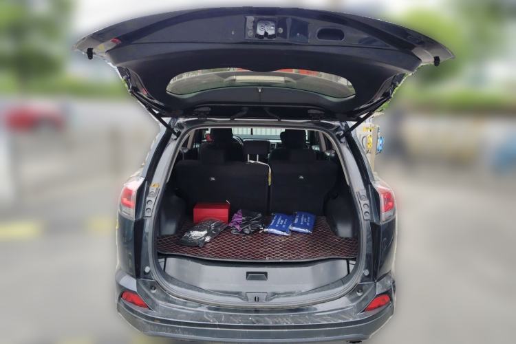 Used Toyota RAV4 2019 2.0L CVT Two-Wheel Drive Pioneer Edition China V Standard Trunk