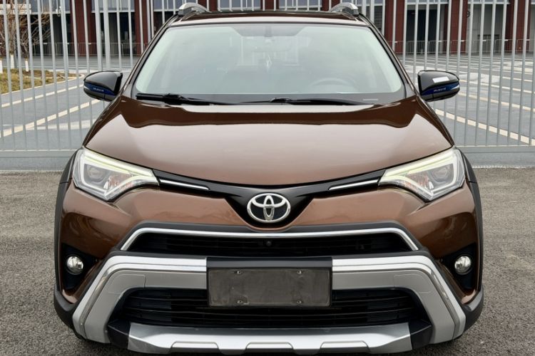 Used Toyota RAV4 2019 2.0L CVT Two-Wheel Drive Fashion X Limited Edition China V Standard Exterior 3