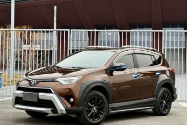 Used Toyota RAV4 2019 2.0L CVT Two-Wheel Drive Fashion X Limited Edition China V Standard