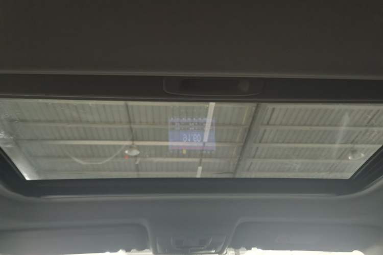 Used Toyota RAV4 2019 2.0L CVT Two-Wheel Drive Fashion X Limited Edition China V Standard Headliner