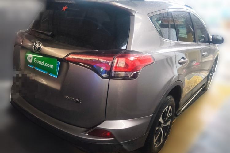 Used Toyota RAV4 2019 2.0L CVT Two-Wheel Drive Pioneer Edition China VI Standard Rear Right 45 Deg