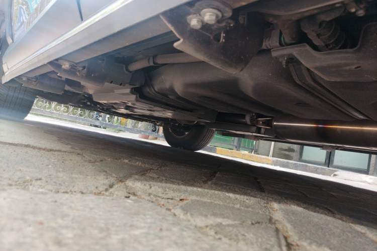 Used Toyota RAV4 2019 2.0L CVT Two-Wheel Drive Fashion X Limited Edition China VI Standard Chassis Rear Left
