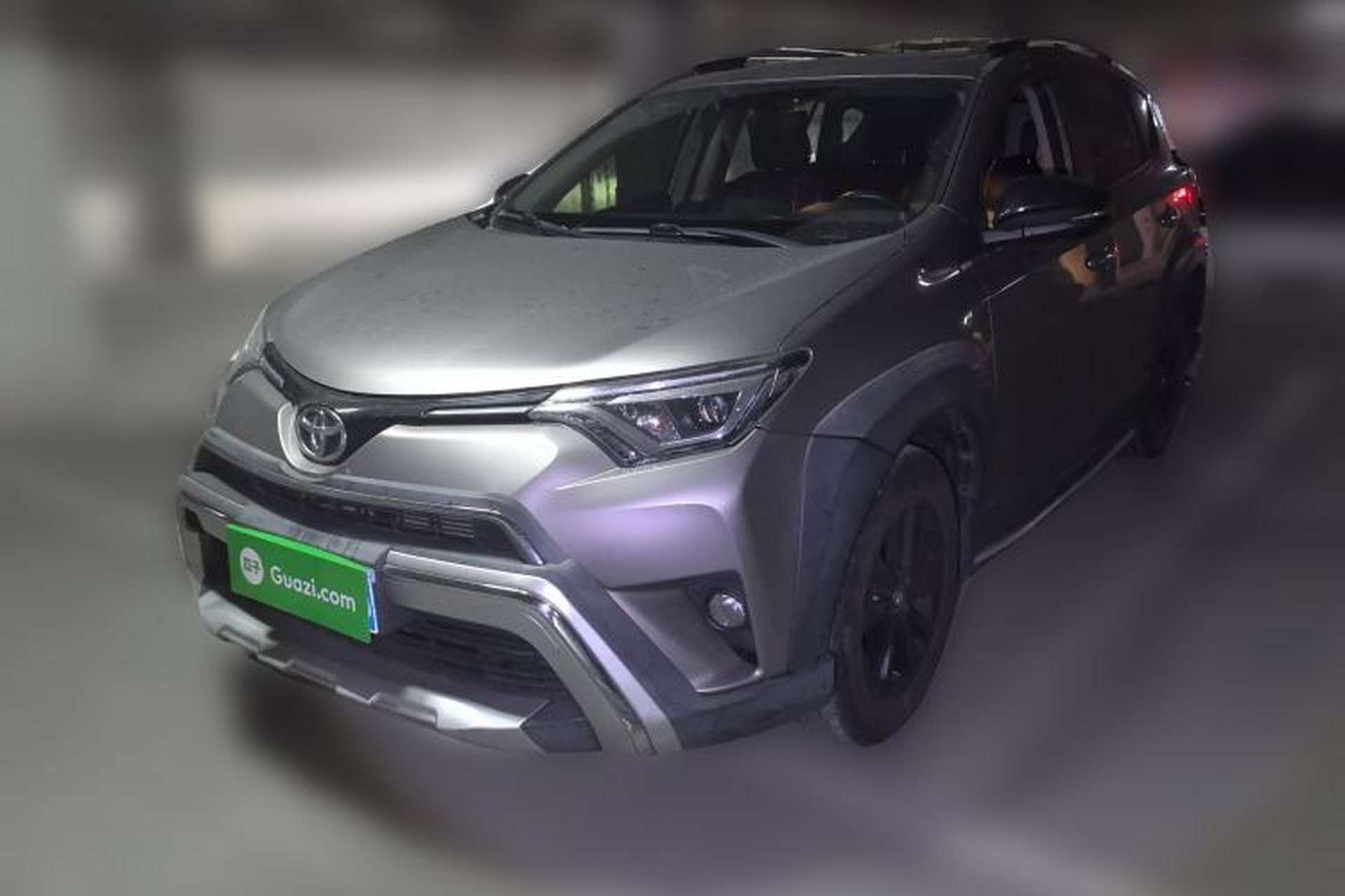 Used Toyota RAV4 2019 2.0L CVT Two-Wheel Drive Fashion X Limited Edition China VI Standard Front Left 45 Deg