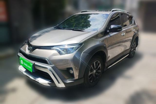 Used Toyota RAV4 2019 2.0L CVT Two-Wheel Drive Fashion X Limited Edition China VI Standard
