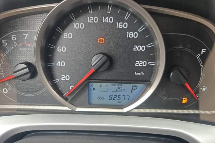 Used Toyota RAV4 2019 2.0L CVT Two-Wheel Drive Luxury Version China VI Standard Instrument Cluster